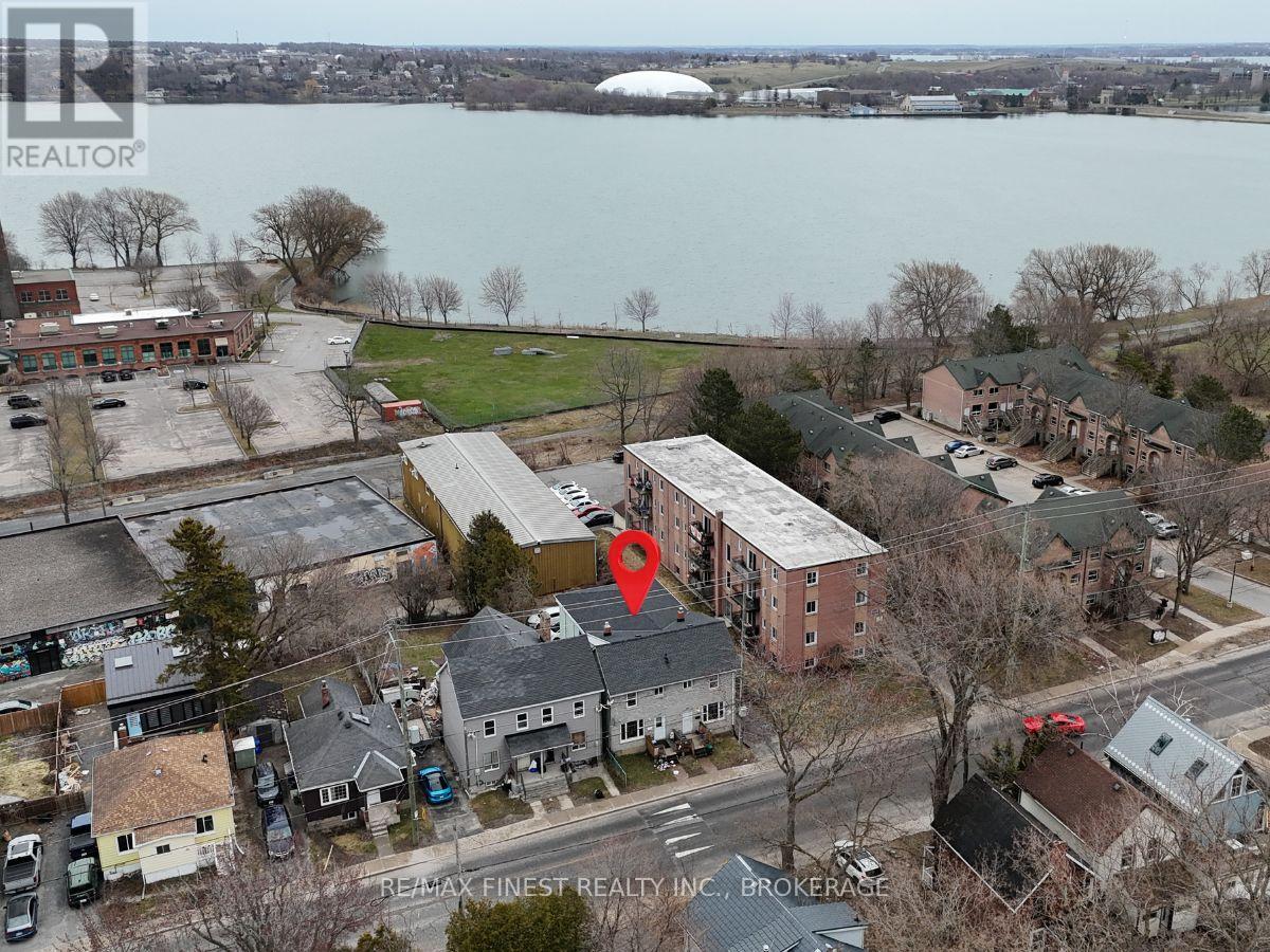 271-273 RIDEAU STREET, Kingston, Ontario