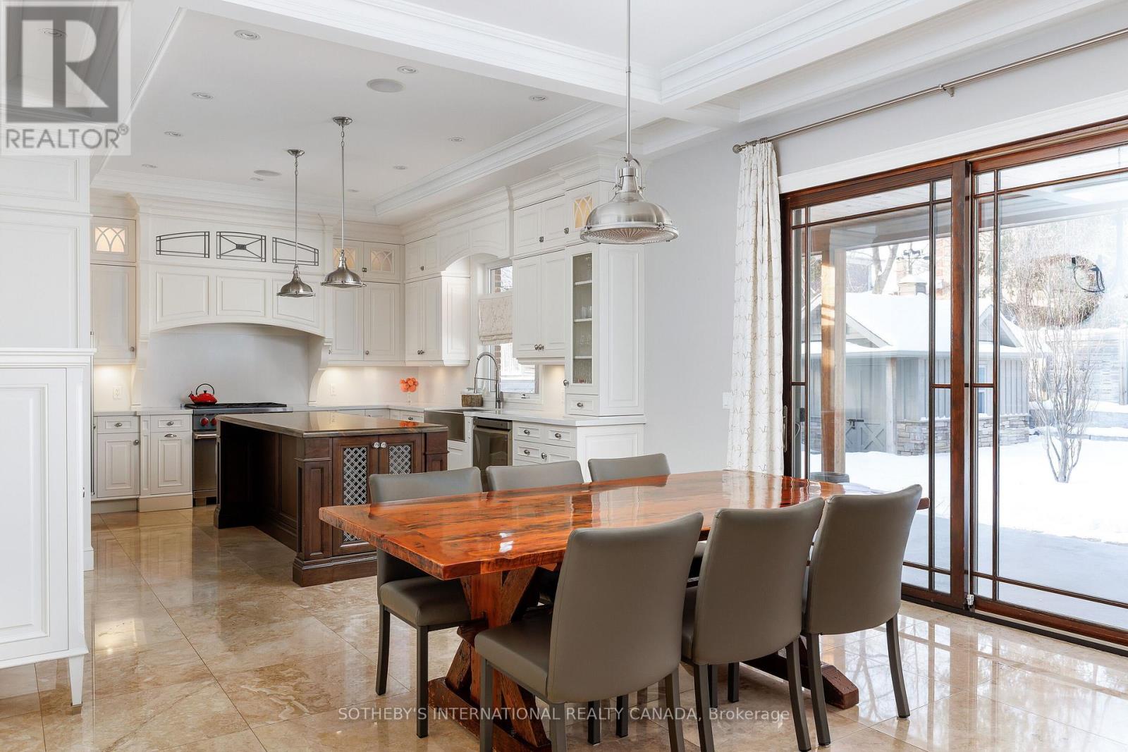 6 Weller Crescent, Vaughan, Ontario L6A 1E4 - Photo 11 - N12872160