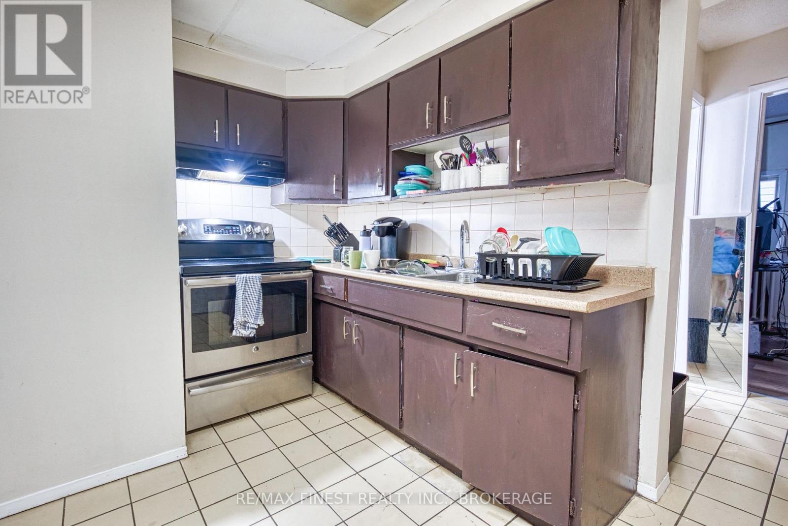 271-273 Rideau Street, Kingston, Ontario  K7K 3A7 - Photo 21 - X12997694