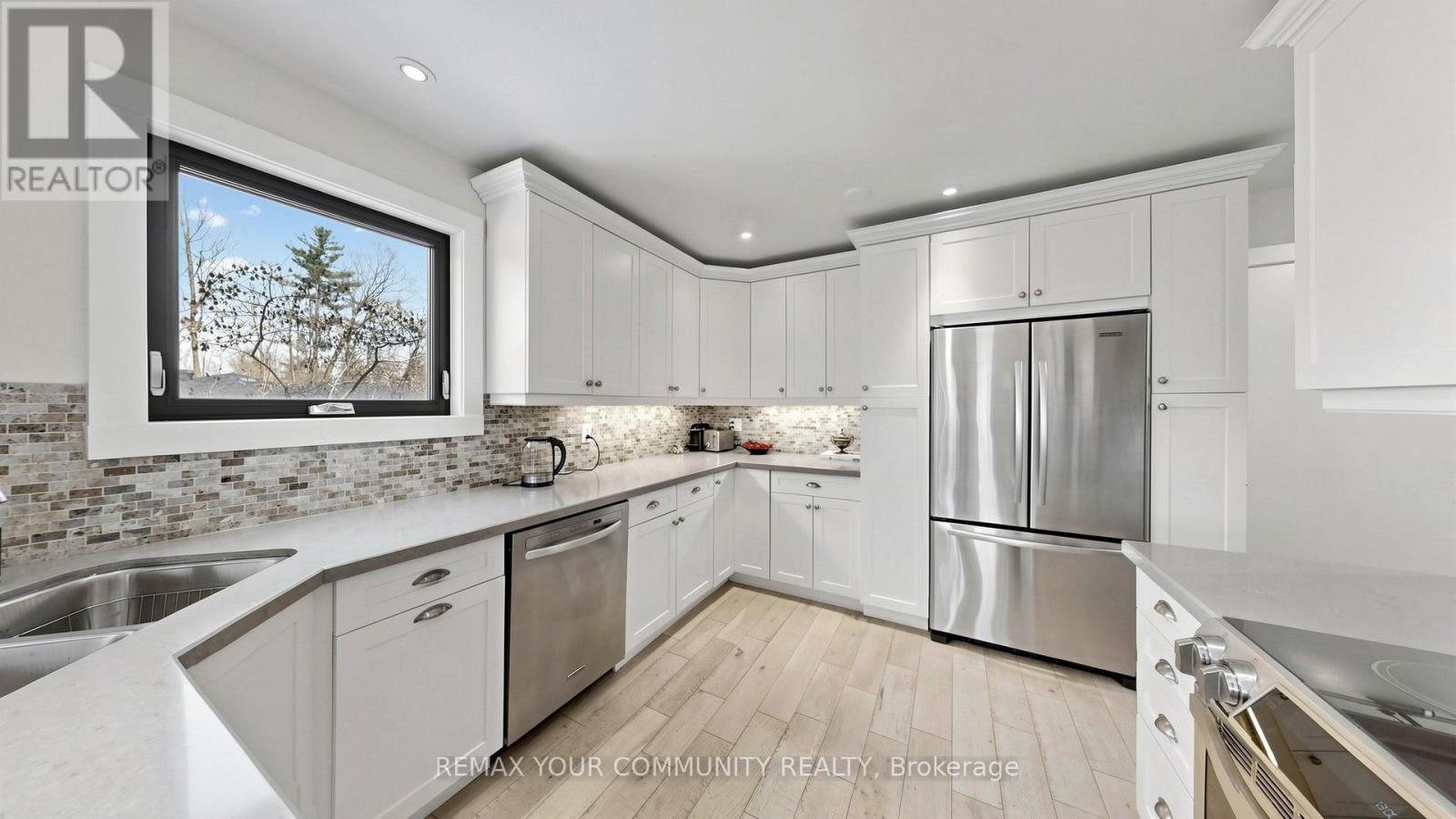 3792 Fairway Road, Innisfil, Ontario  L9S 2L4 - Photo 14 - N13000712