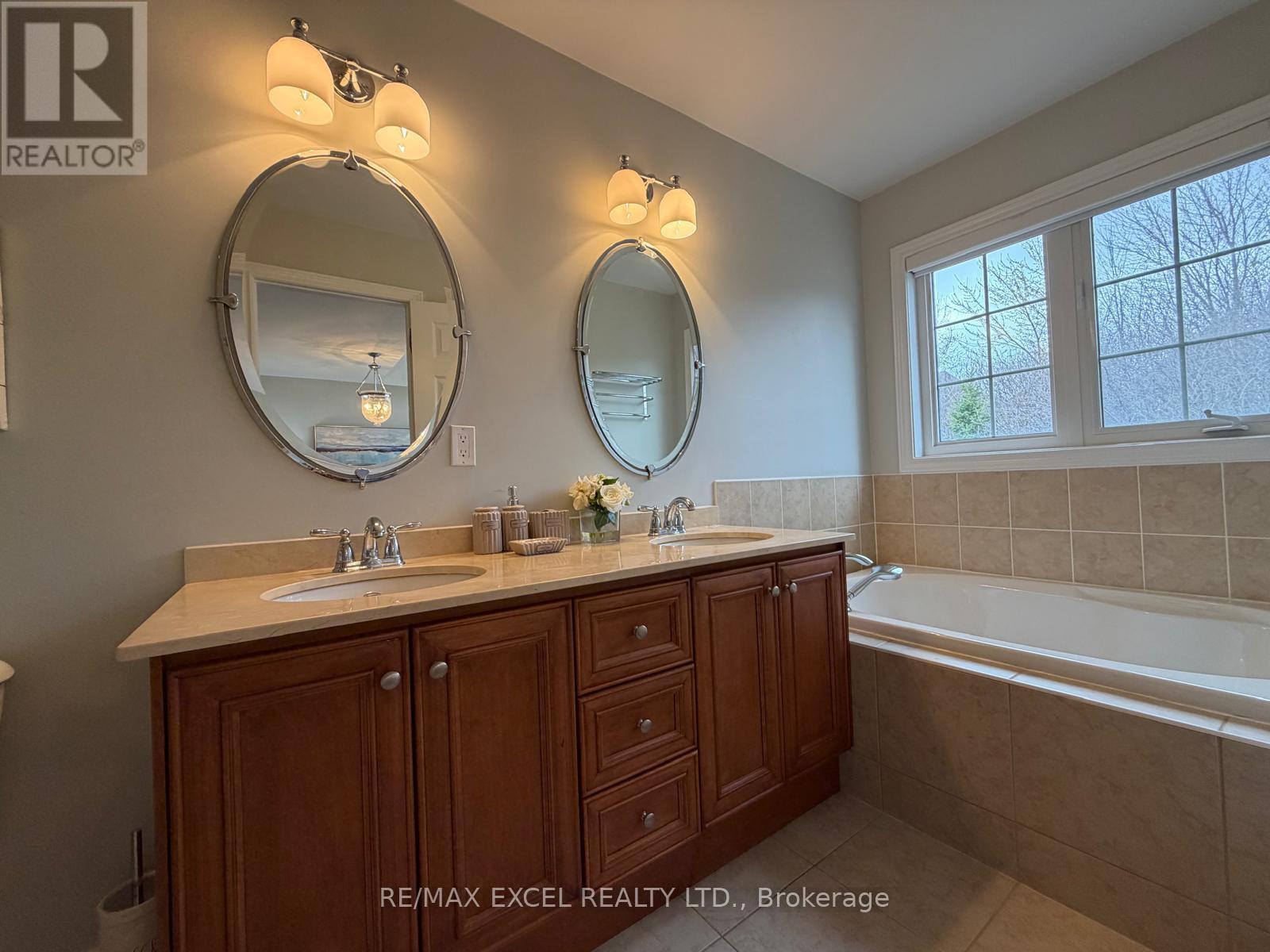 3 - 450 Worthington Avenue, Richmond Hill, Ontario  L4E 0E5 - Photo 13 - N12998630