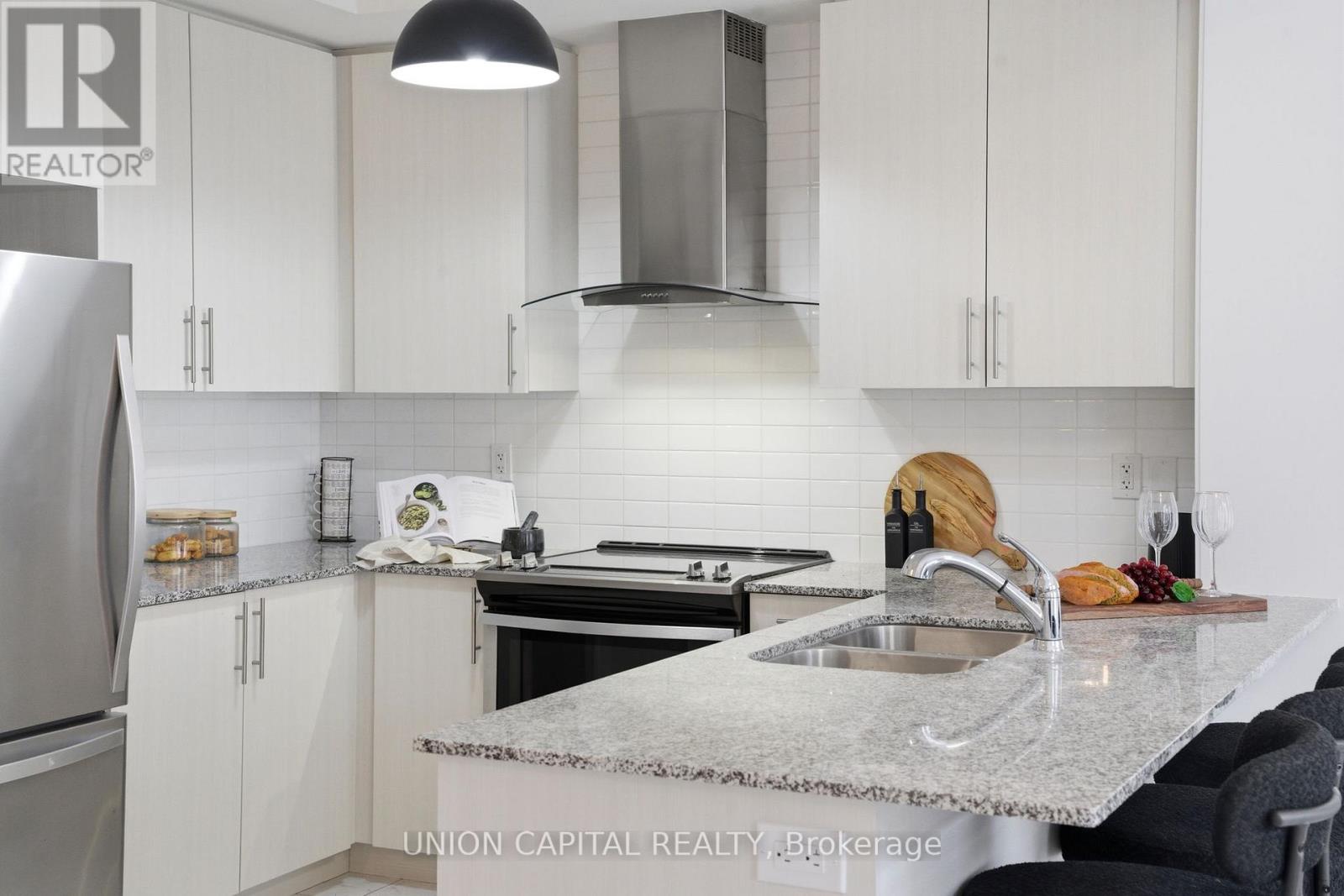 137 Knott End Crescent, Newmarket, Ontario  L3Y 0E3 - Photo 13 - N13000896