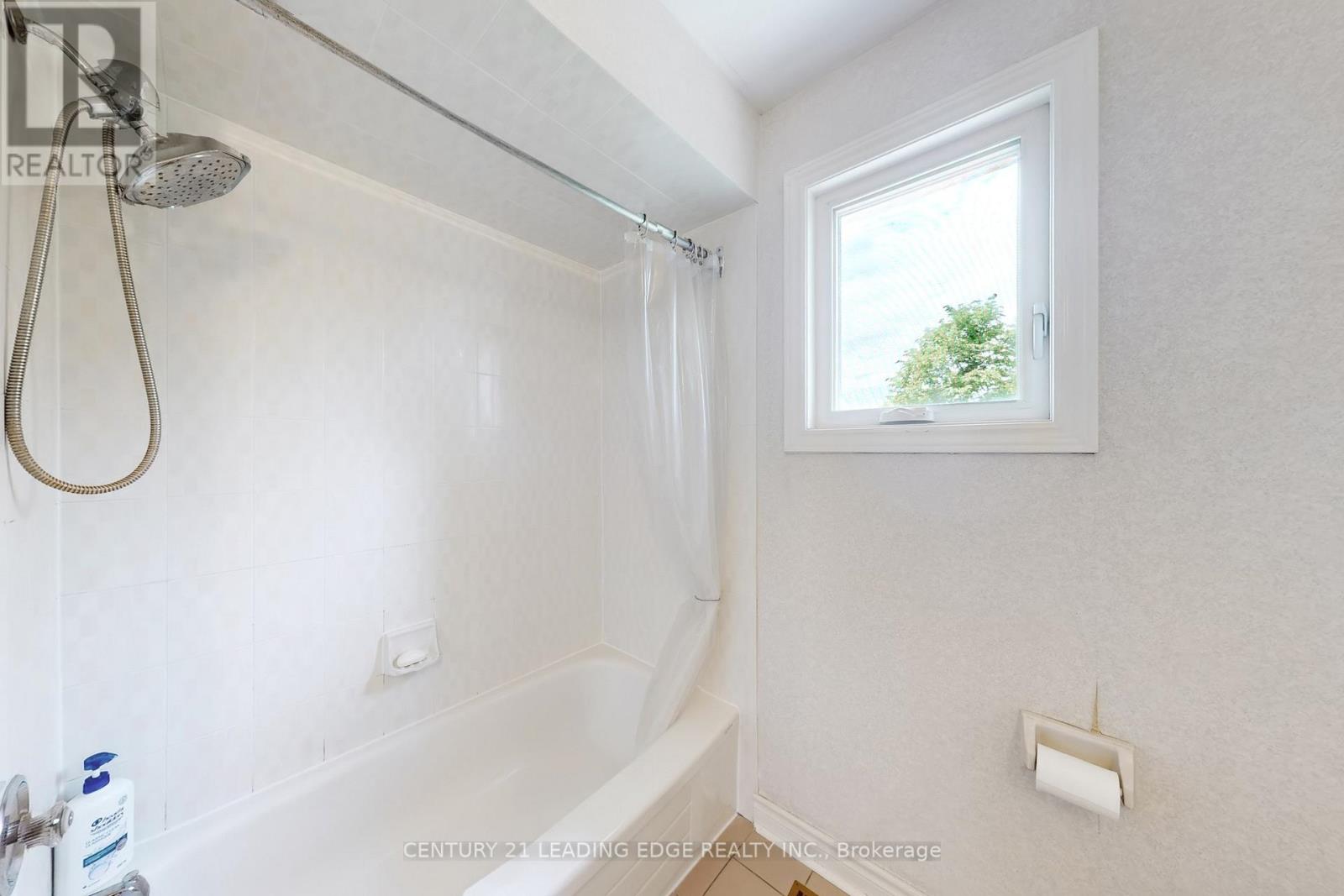 6 Jewetts Court, Markham, Ontario  L3S 2W3 - Photo 33 - N13000912