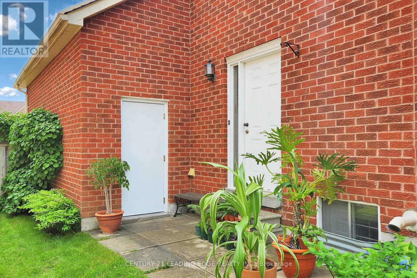 6 Jewetts Court, Markham, Ontario  L3S 2W3 - Photo 44 - N13000912