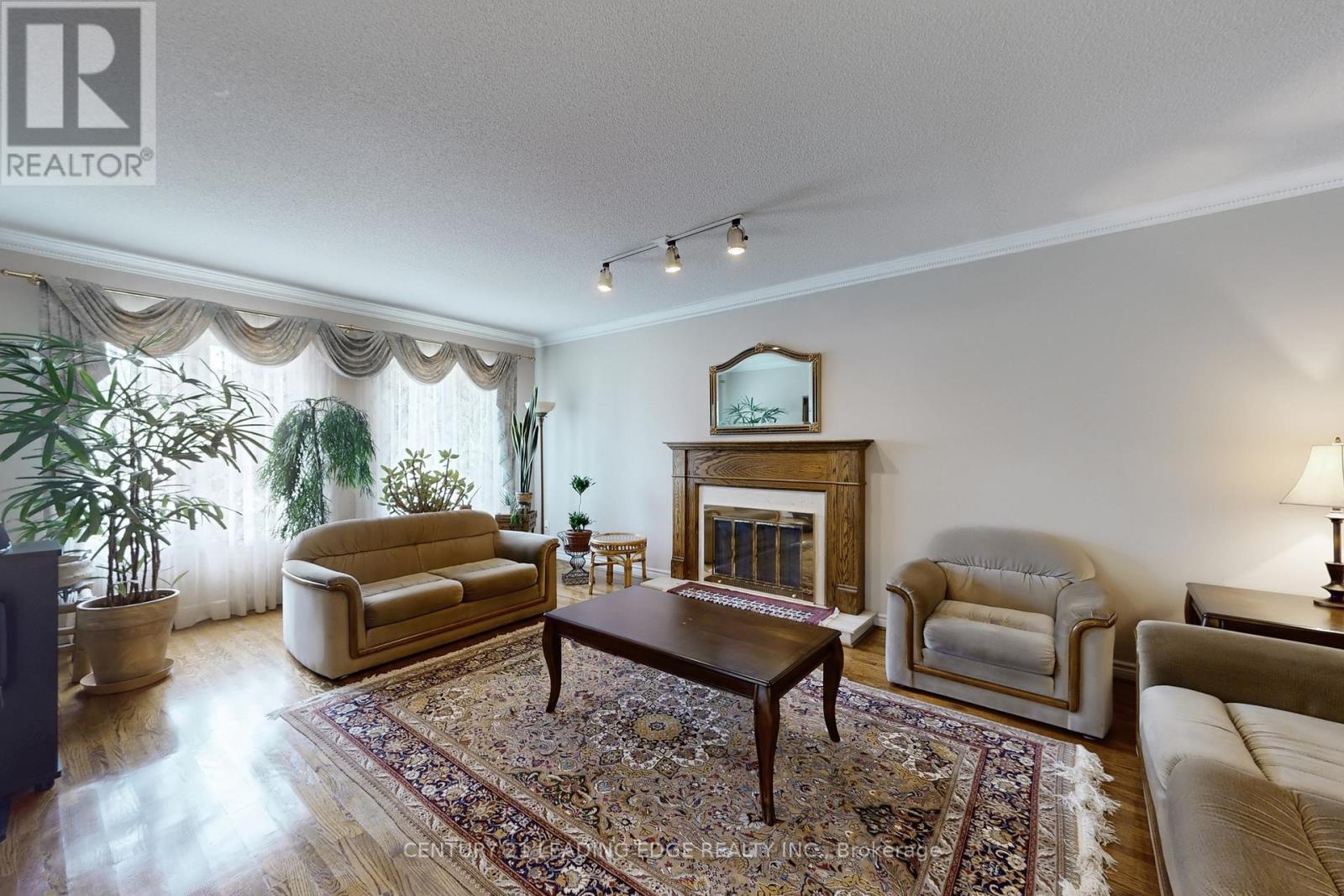 6 Jewetts Court, Markham, Ontario  L3S 2W3 - Photo 6 - N13000912