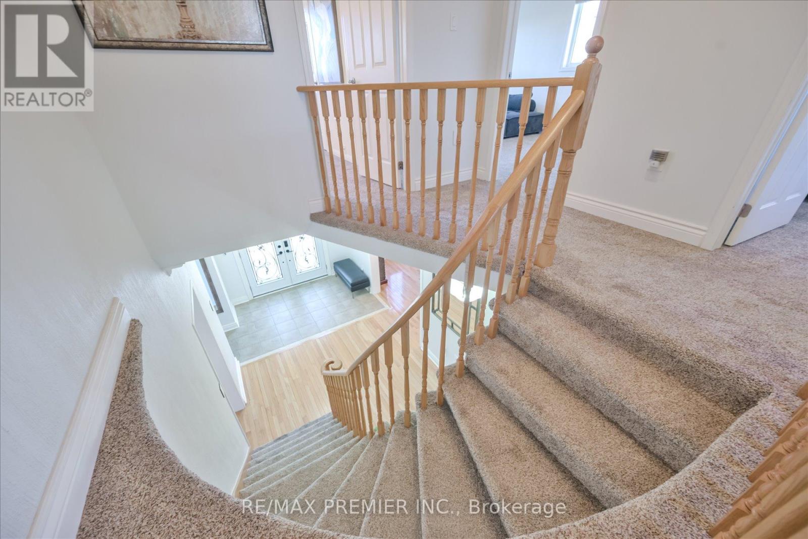 7 Stonemount Crescent, Essa, Ontario  L3W 0C4 - Photo 32 - N13000968