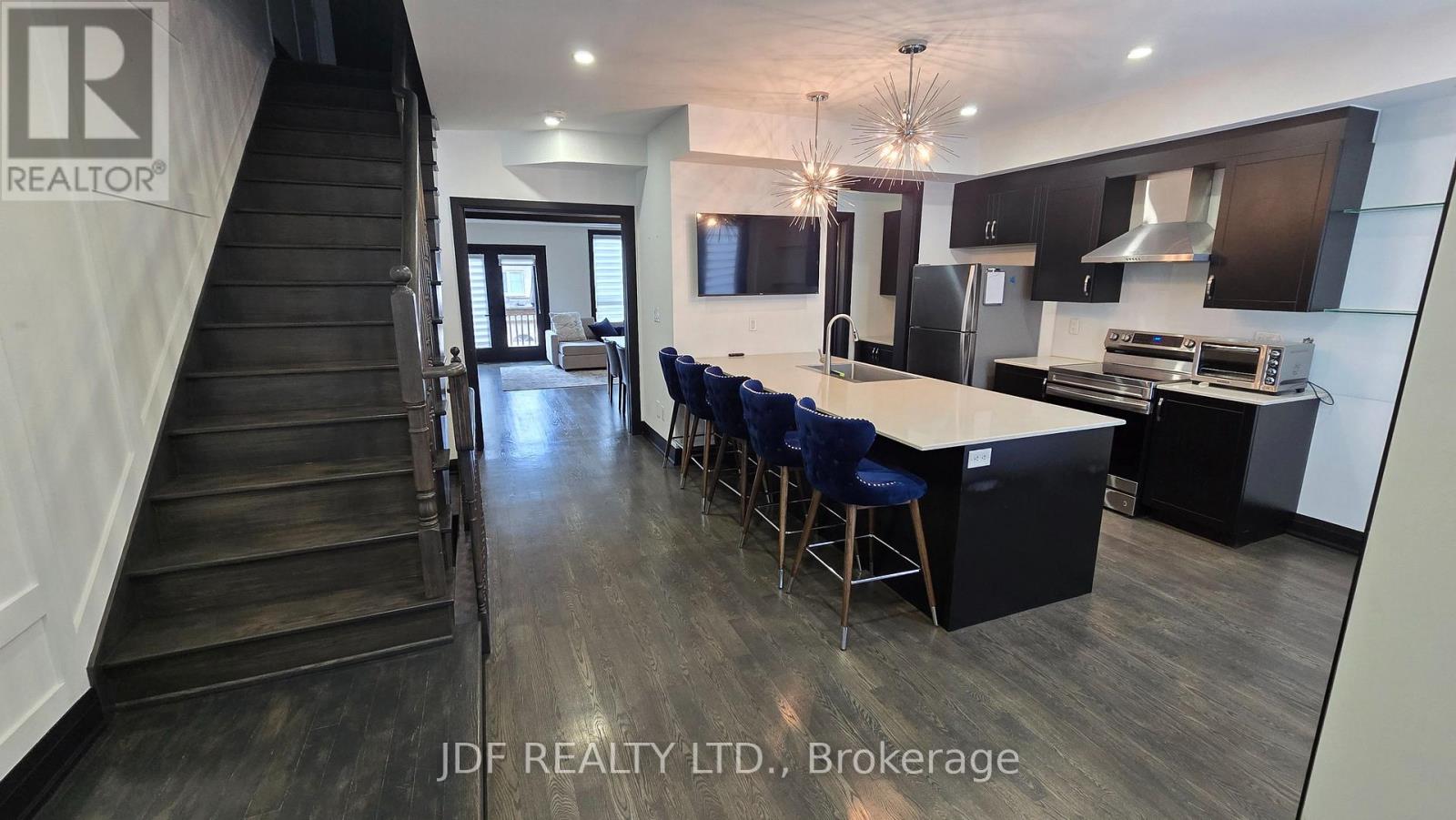 49 Gridiron Gate, Vaughan, Ontario  L4H 4W8 - Photo 4 - N13001094