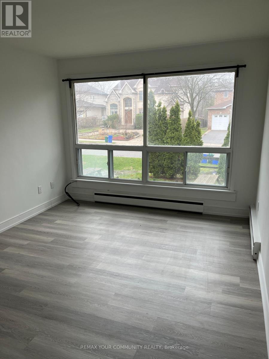 2 - 234 Lennox Avenue, Richmond Hill, Ontario  L4C 2A5 - Photo 3 - N13001172