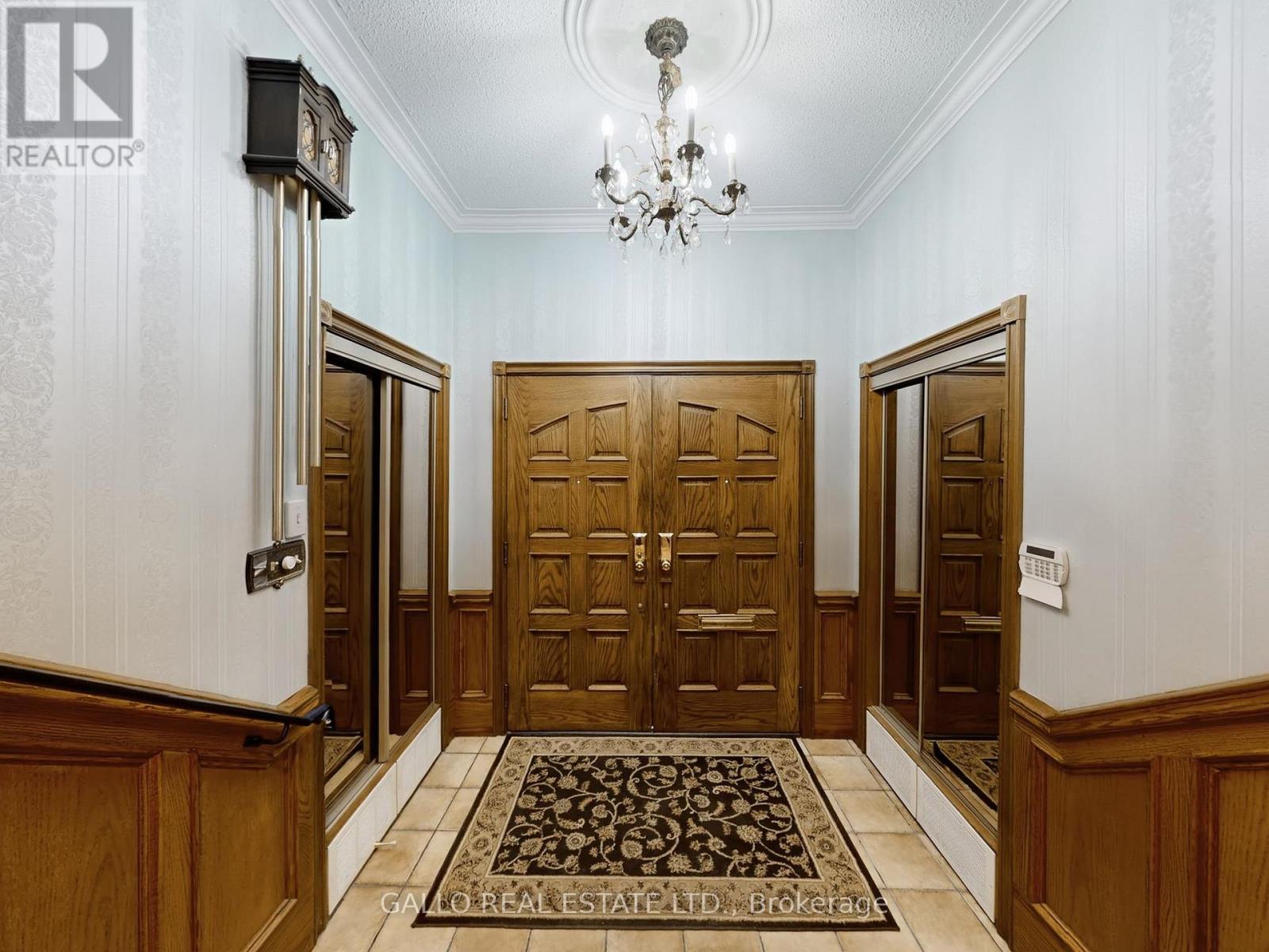 106 Duncan Road, Richmond Hill, Ontario  L4C 6J7 - Photo 5 - N13001264