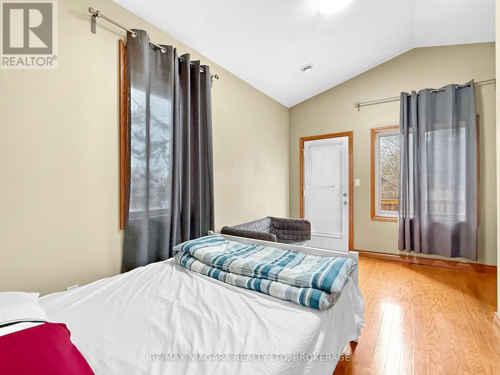 177 Niagara Boulevard, Fort Erie, Ontario  L2A 3G7 - Photo 12 - X12838858