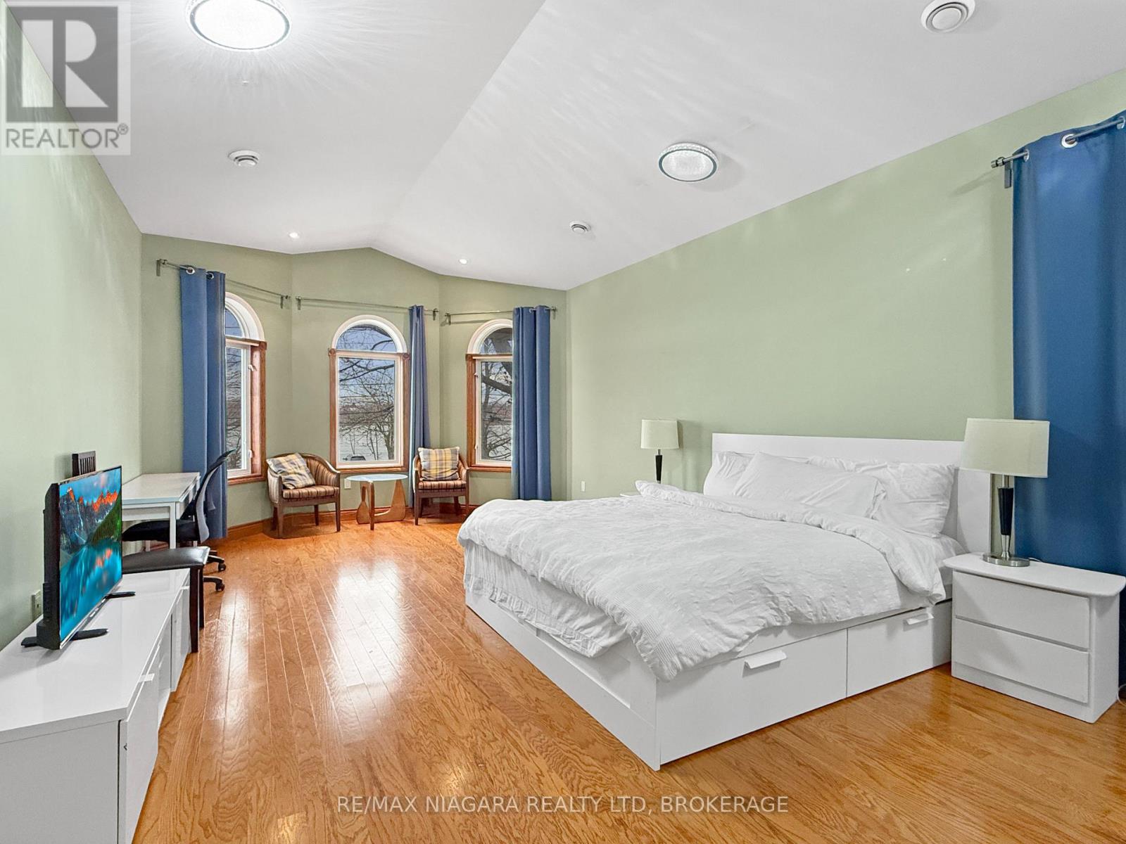 177 Niagara Boulevard, Fort Erie, Ontario  L2A 3G7 - Photo 9 - X12838858