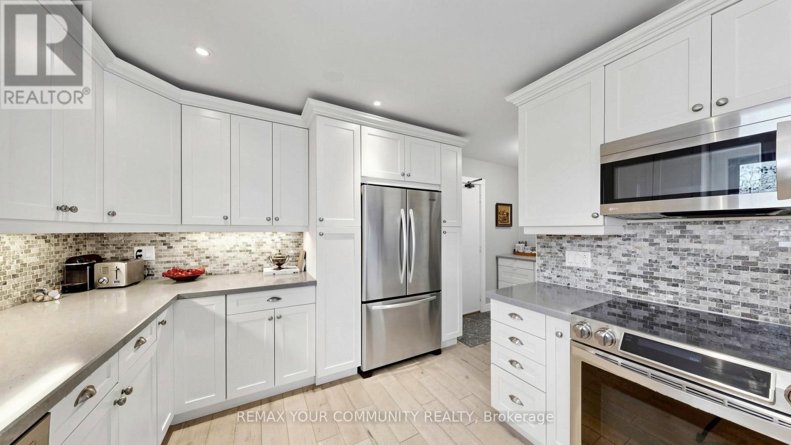 3792 Fairway Road, Innisfil, Ontario  L9S 2L4 - Photo 16 - N13000712