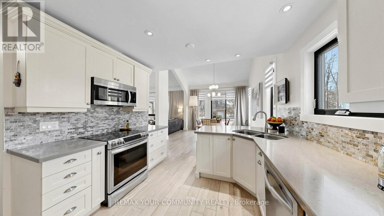 3792 Fairway Road, Innisfil, Ontario  L9S 2L4 - Photo 18 - N13000712