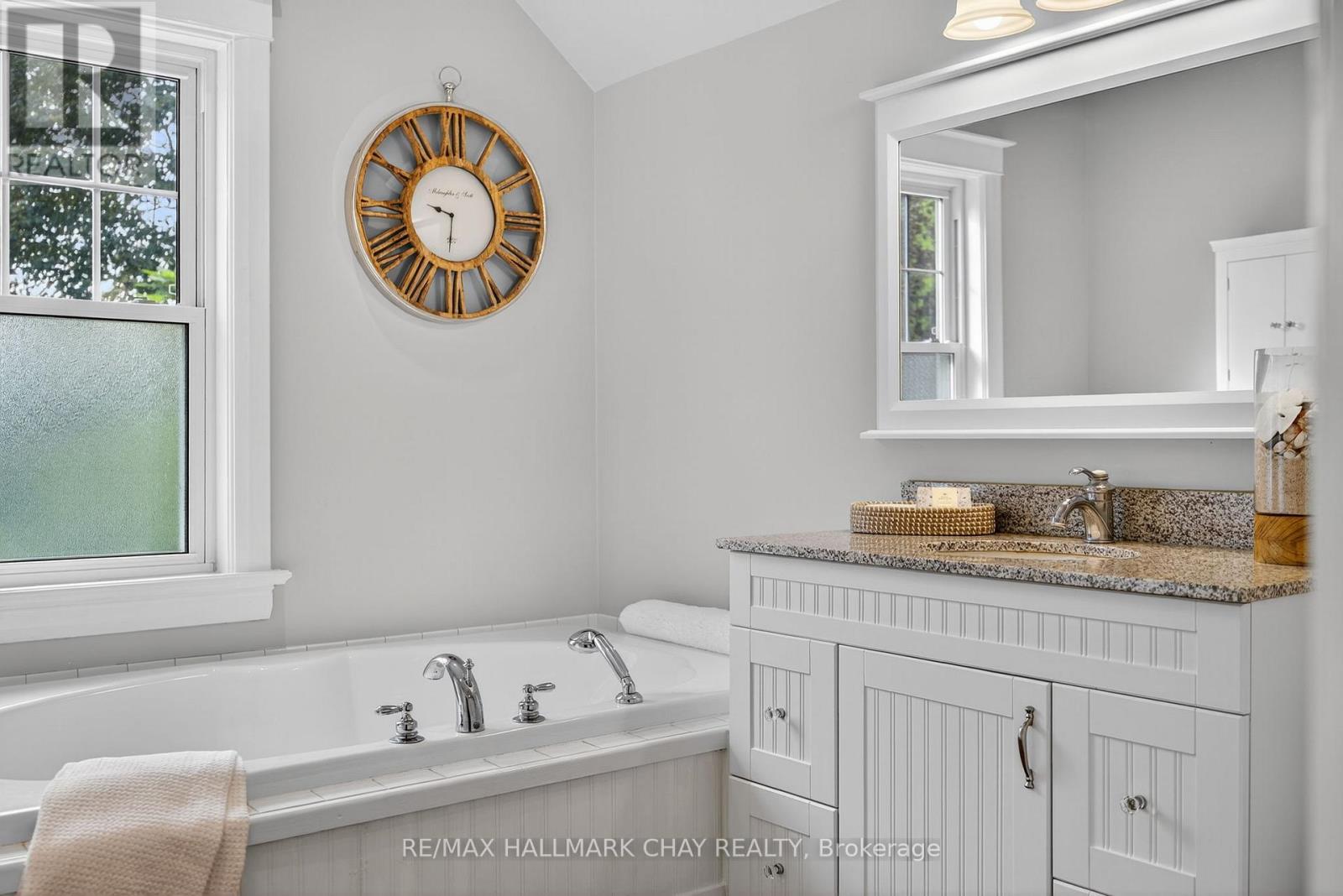 53 Eccles Street N, Barrie (Queen's Park), Ontario  L4N 1Y3 - Photo 29 - S13000994