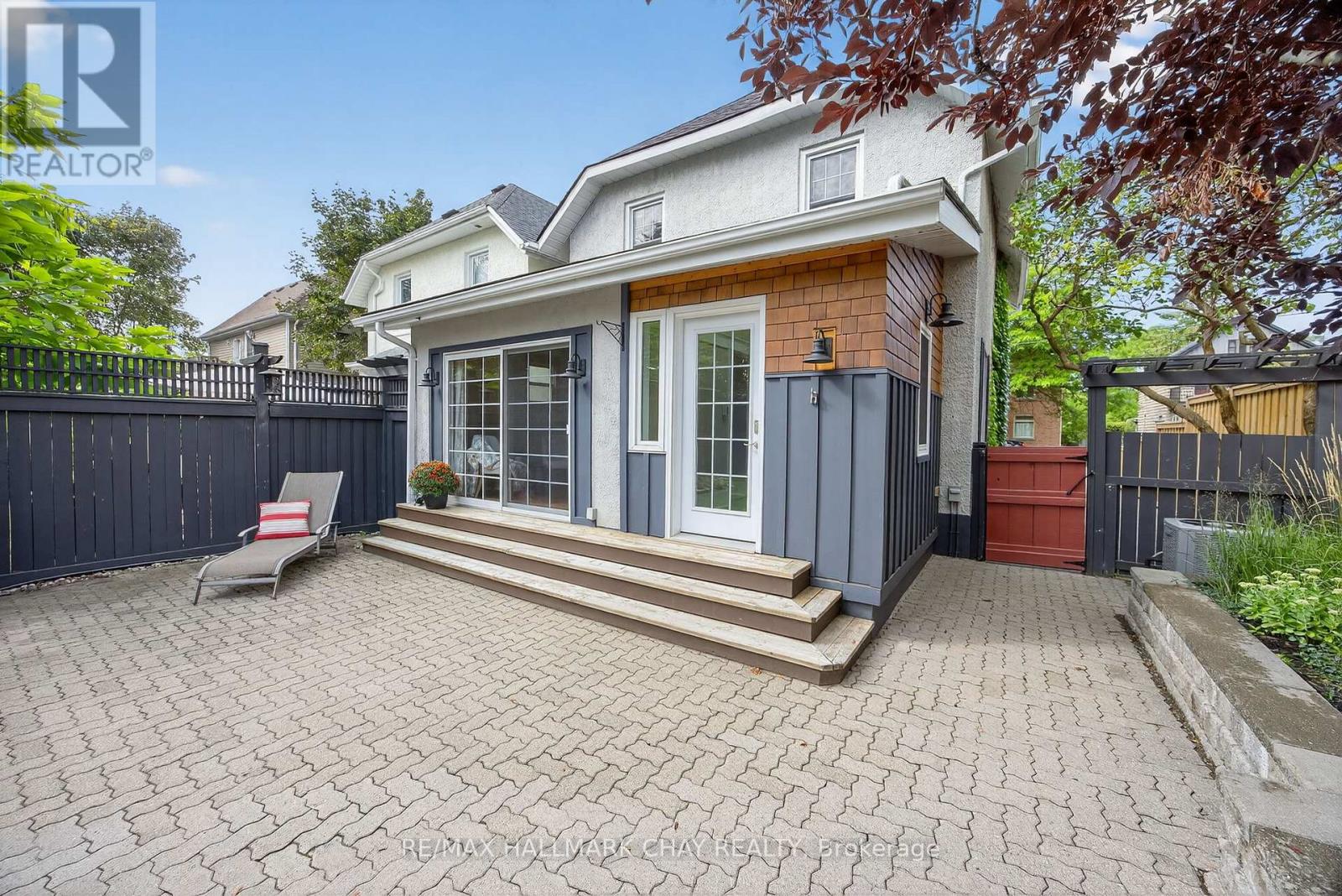 53 Eccles Street N, Barrie (Queen's Park), Ontario  L4N 1Y3 - Photo 36 - S13000994