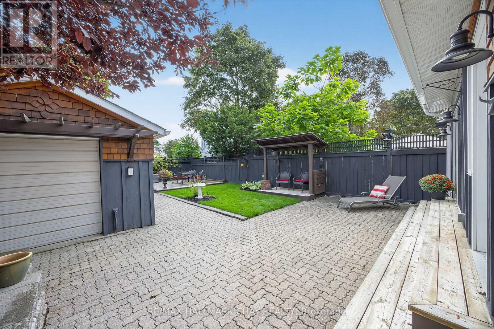 53 Eccles Street N, Barrie (Queen's Park), Ontario  L4N 1Y3 - Photo 37 - S13000994