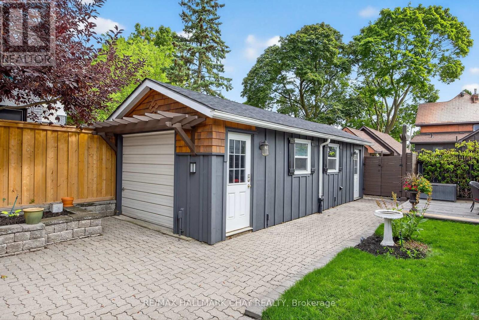 53 Eccles Street N, Barrie (Queen's Park), Ontario  L4N 1Y3 - Photo 40 - S13000994