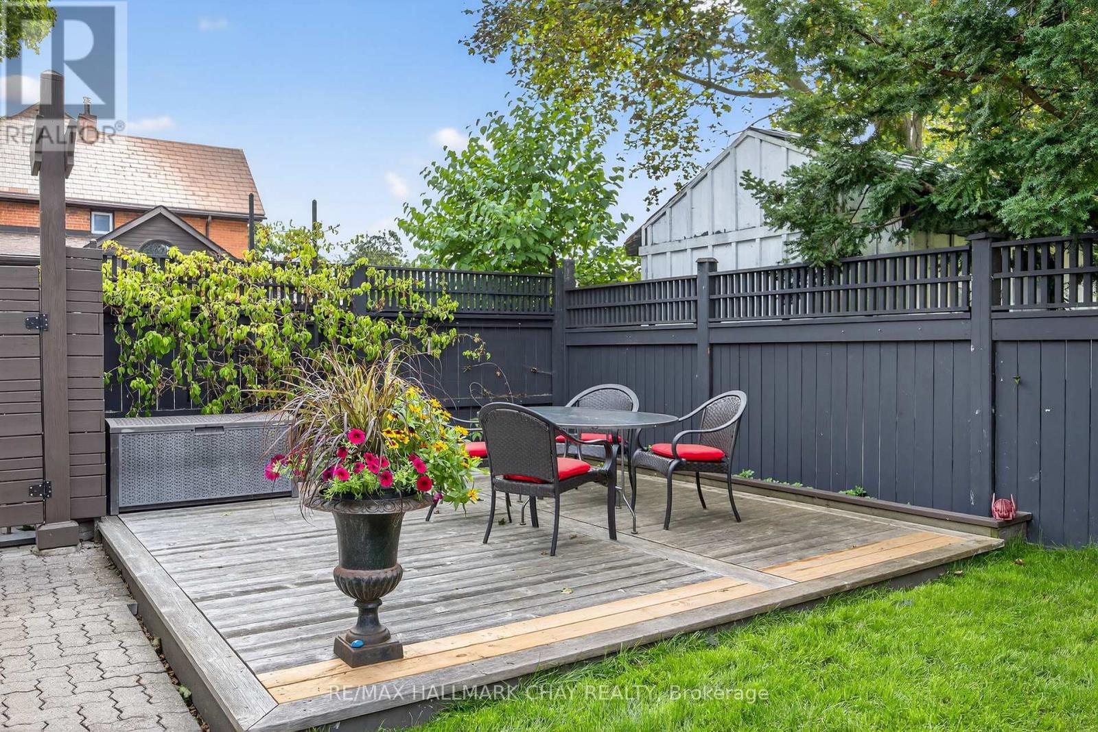 53 Eccles Street N, Barrie (Queen's Park), Ontario  L4N 1Y3 - Photo 41 - S13000994