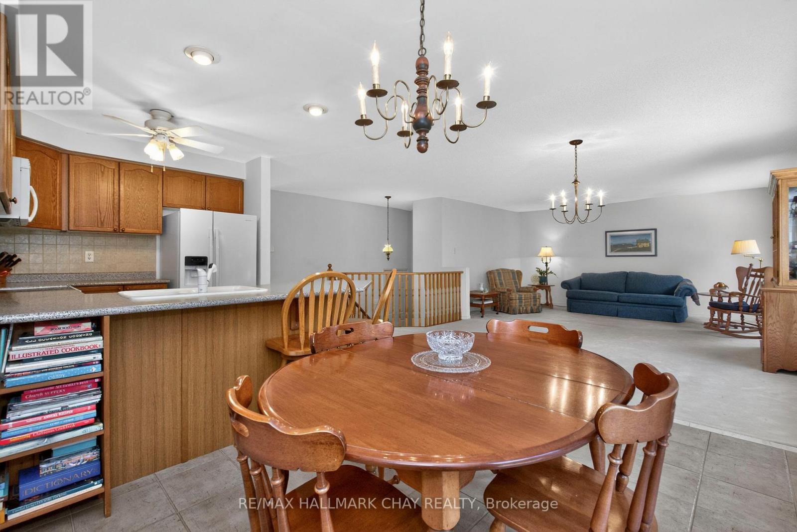 4 Bay Court, Wasaga Beach, Ontario  L9Z 1P7 - Photo 9 - S13001016