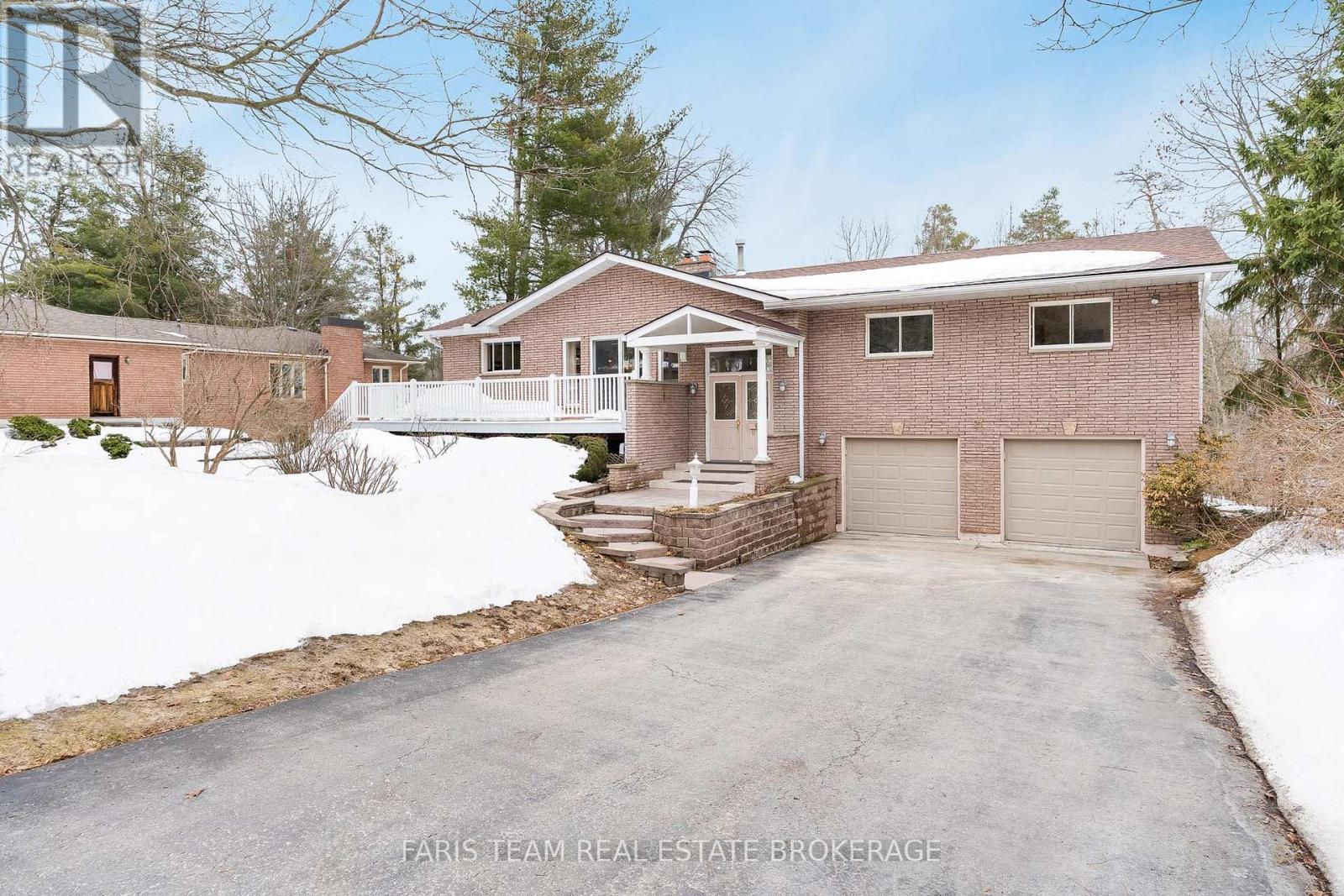 21 POOLES ROAD, Springwater, Ontario