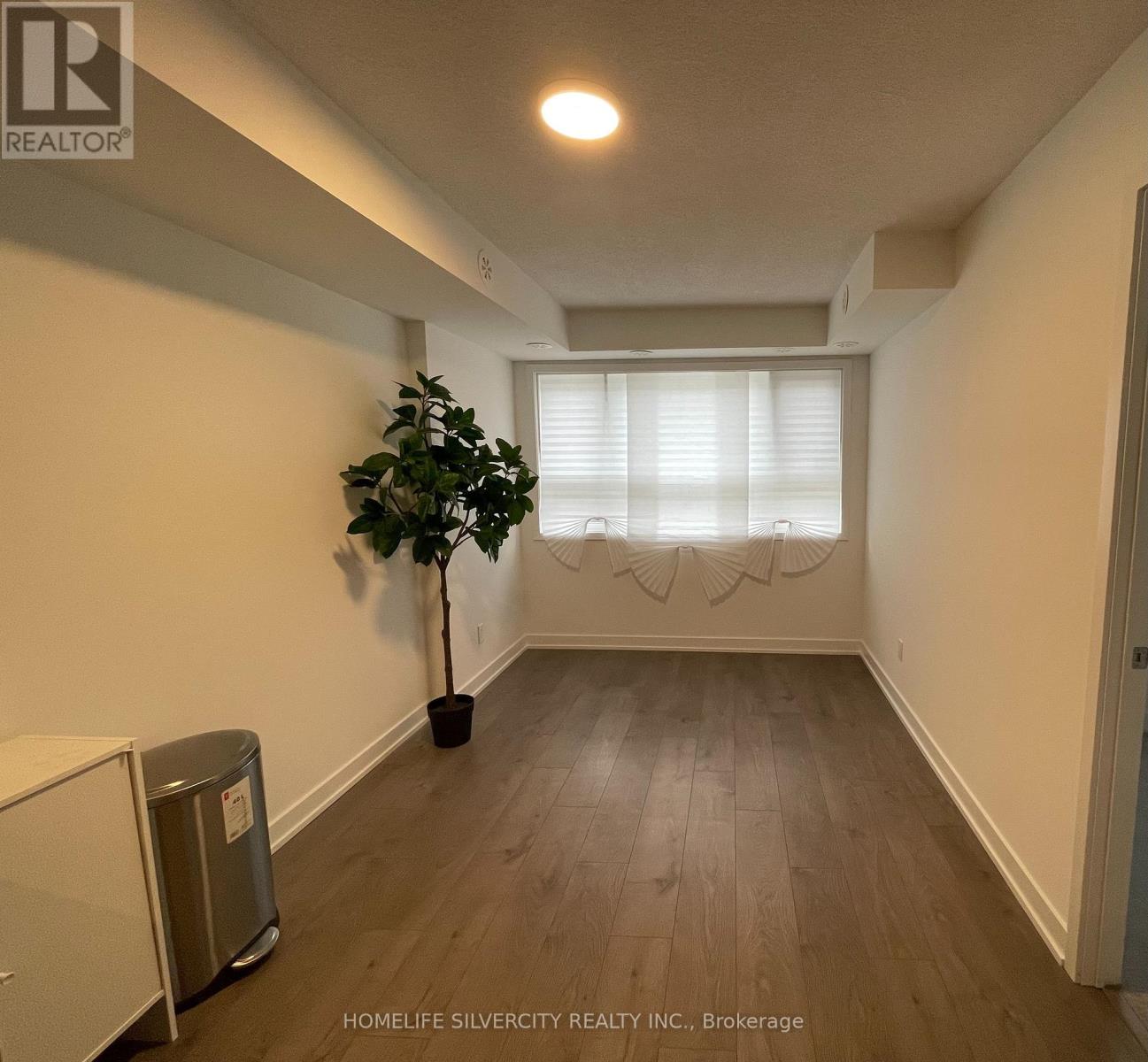 403 - 1141 Cooke Boulevard, Burlington, Ontario  L7T 0C3 - Photo 3 - W13000840