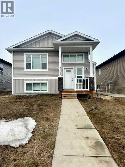 7506 114 Street, Grande Prairie, Alberta  T8W 0K2 - Photo 1 - A2301708