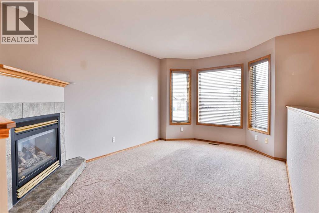 38 St James Crescent N, Lethbridge, Alberta  T1H 6M5 - Photo 4 - A2301644