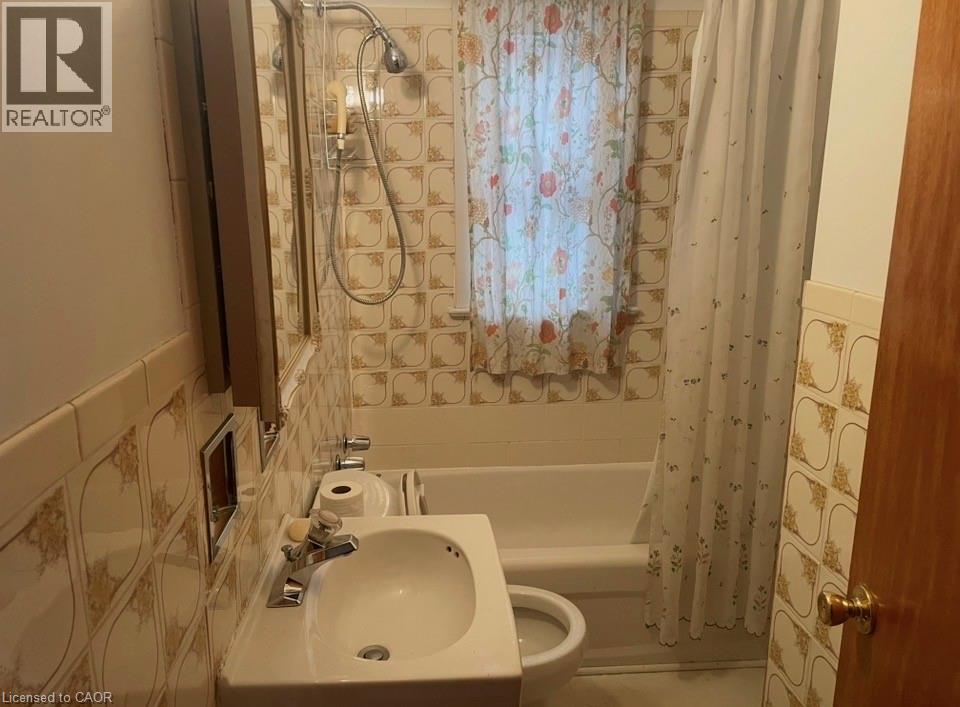 2040 Barton Street, Hamilton, Ontario  L8H 2Z2 - Photo 8 - 40816649