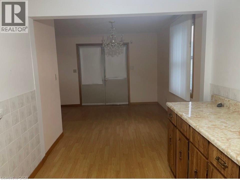 2040 Barton Street, Hamilton, Ontario  L8H 2Z2 - Photo 9 - 40816649