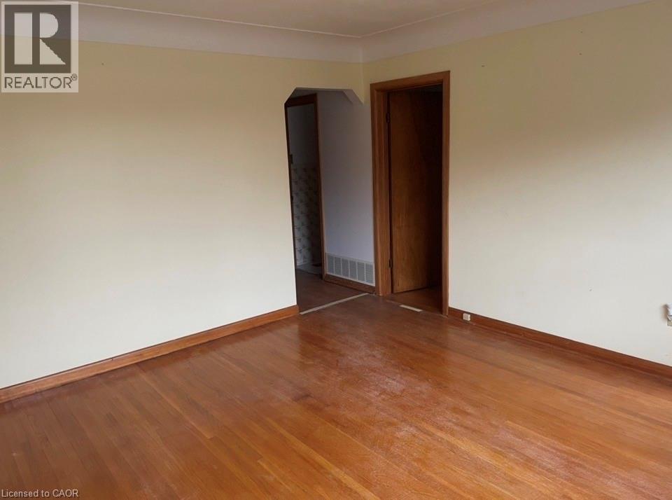 2040 Barton Street, Hamilton, Ontario  L8H 2Z2 - Photo 7 - 40816649