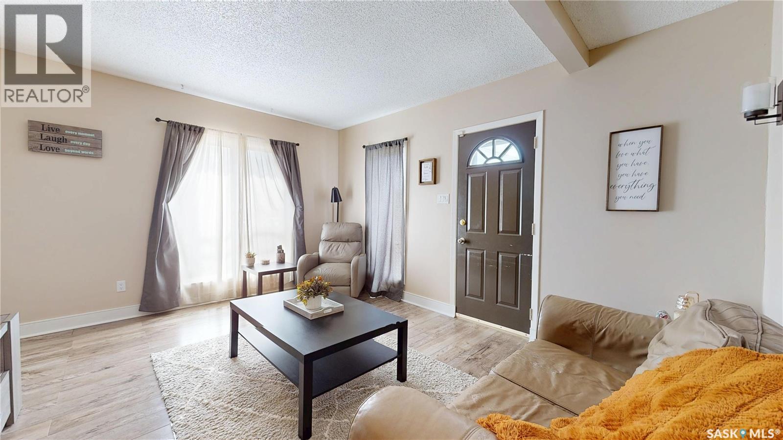 773 Athol Street, Regina, Saskatchewan  S4T 3B4 - Photo 3 - SK032972