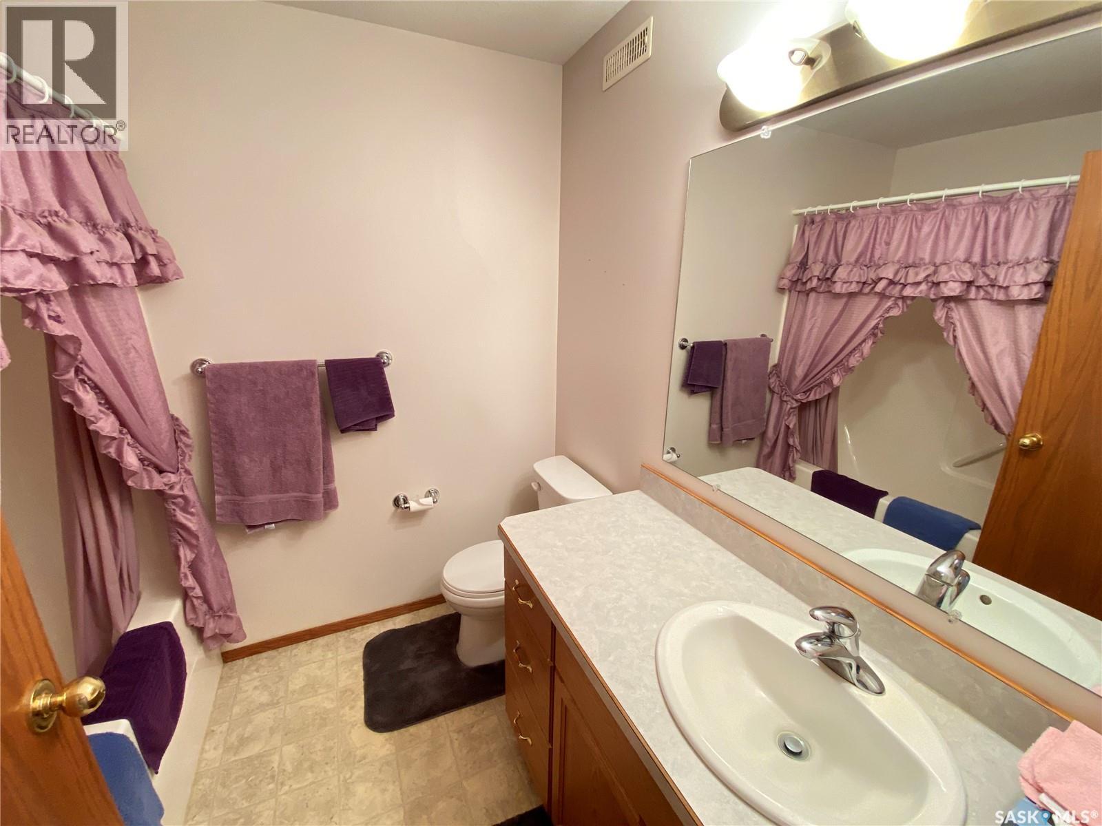 31 Rae Avenue, Yorkton, Saskatchewan  S3N 3G3 - Photo 16 - SK032681