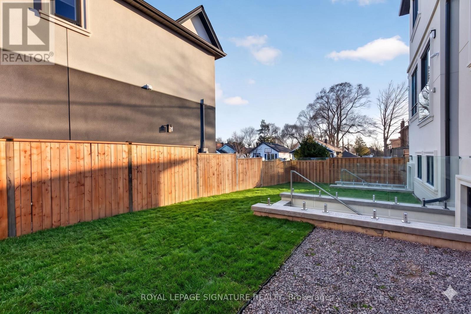 29 Butterworth Avenue, Toronto, Ontario  M1L 1H2 - Photo 46 - E12966732