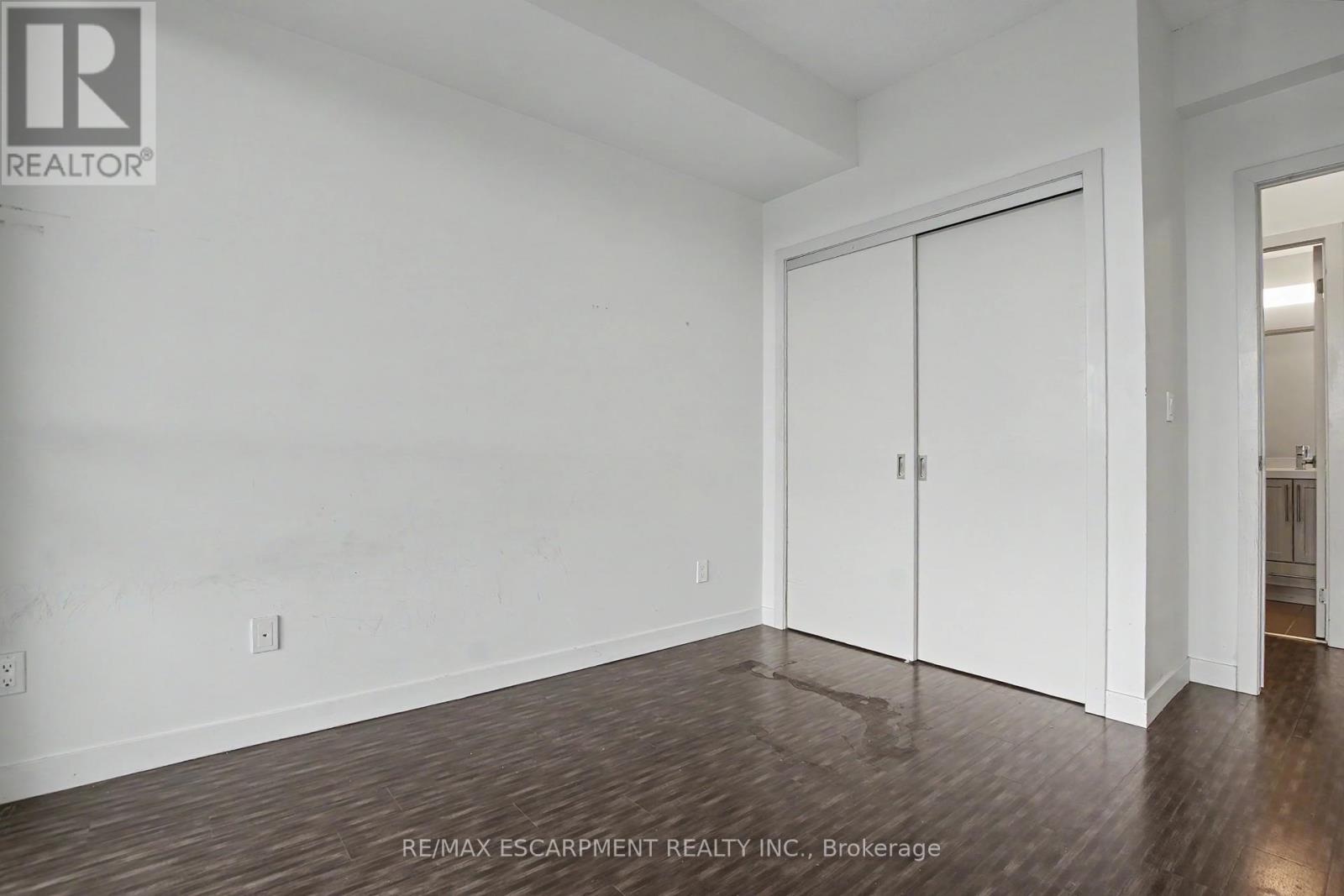 703 - 2081 Fairview Street, Burlington, Ontario  L7R 0E4 - Photo 13 - W12997252