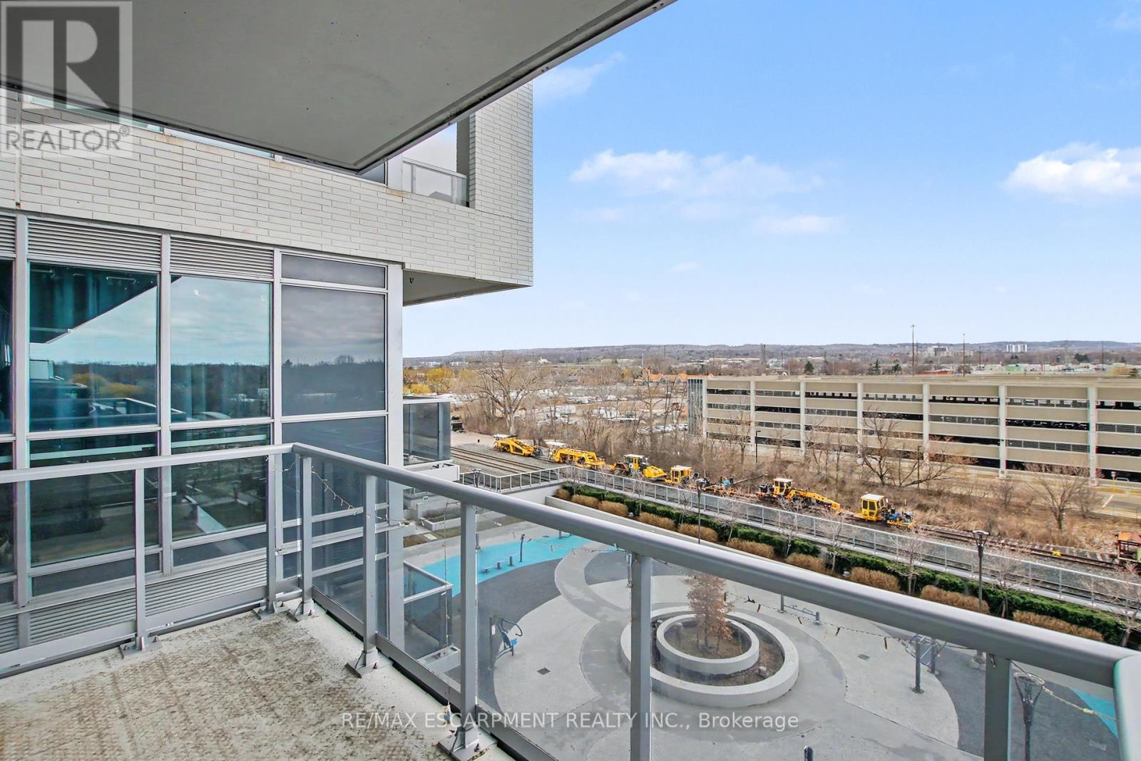 703 - 2081 Fairview Street, Burlington, Ontario  L7R 0E4 - Photo 16 - W12997252