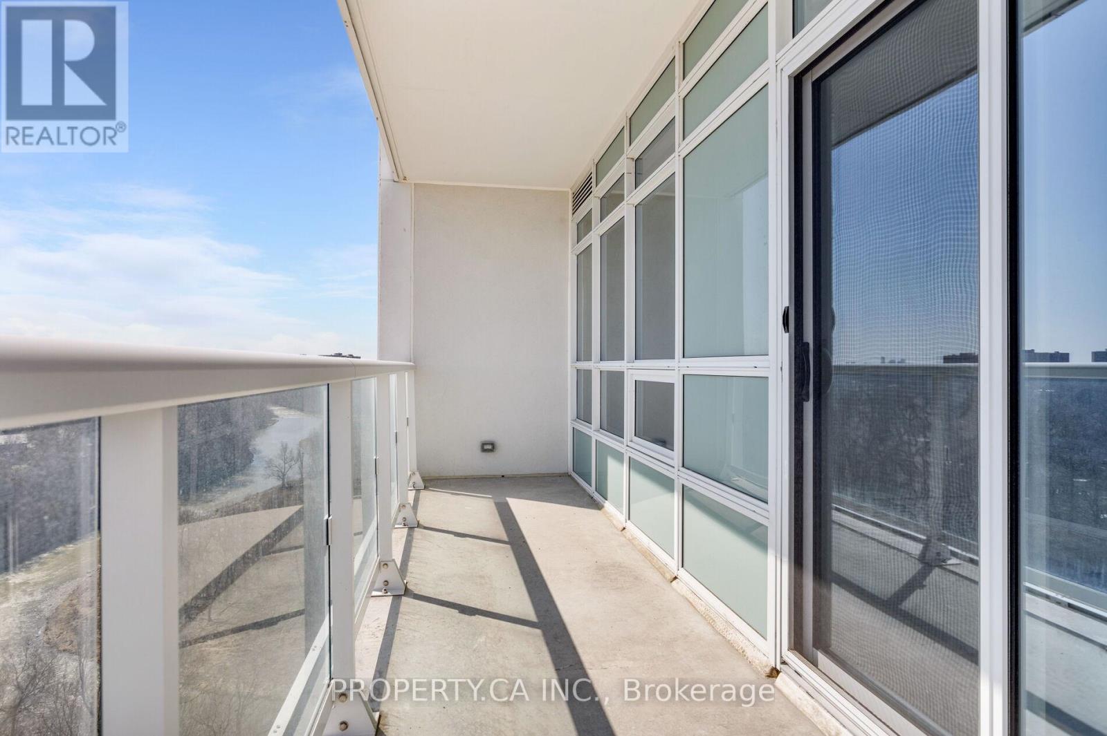 1102 - 10 Wilby Crescent, Toronto, Ontario  M9N 0B6 - Photo 10 - W13000882