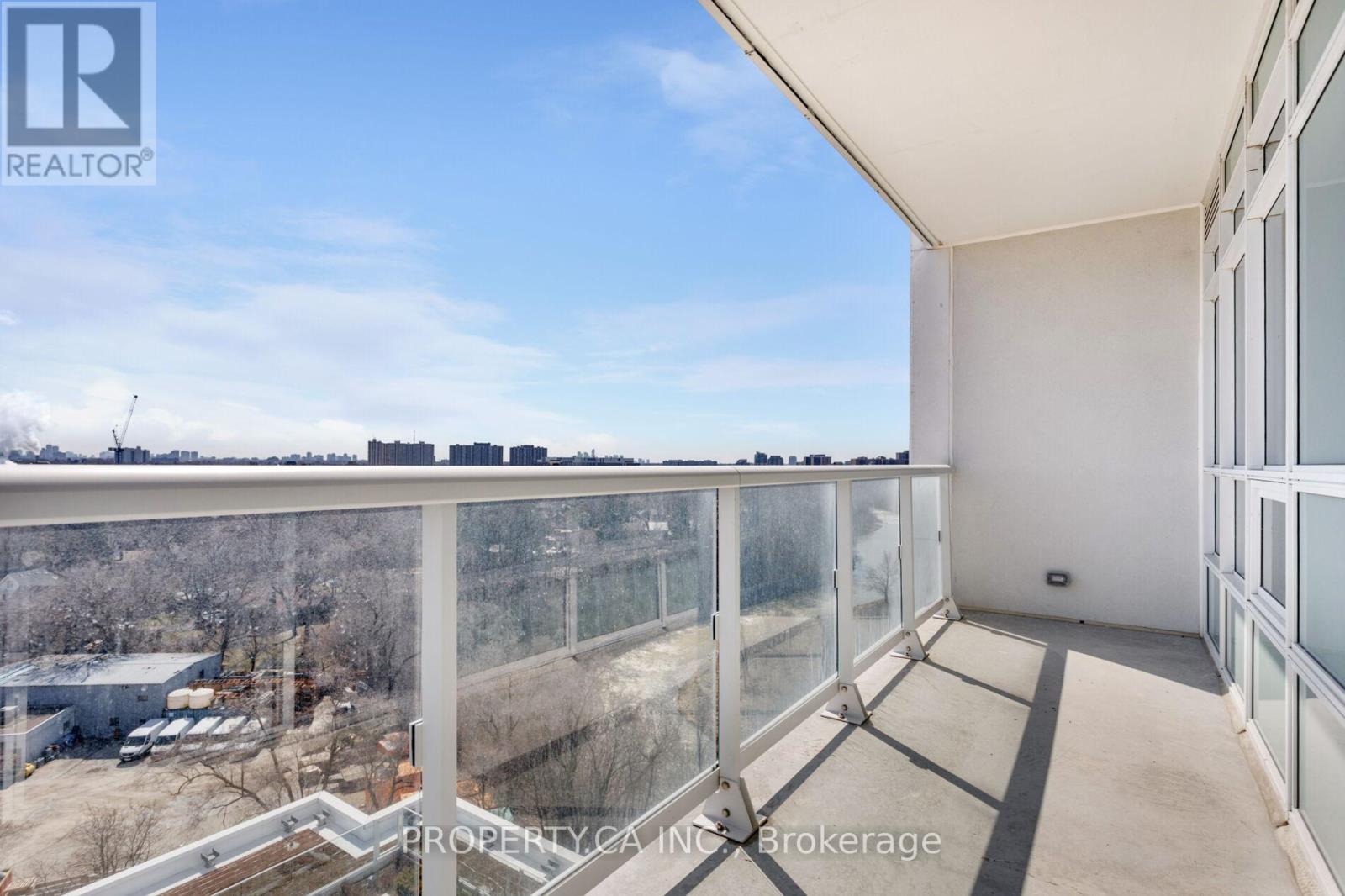 1102 - 10 Wilby Crescent, Toronto, Ontario  M9N 0B6 - Photo 12 - W13000882