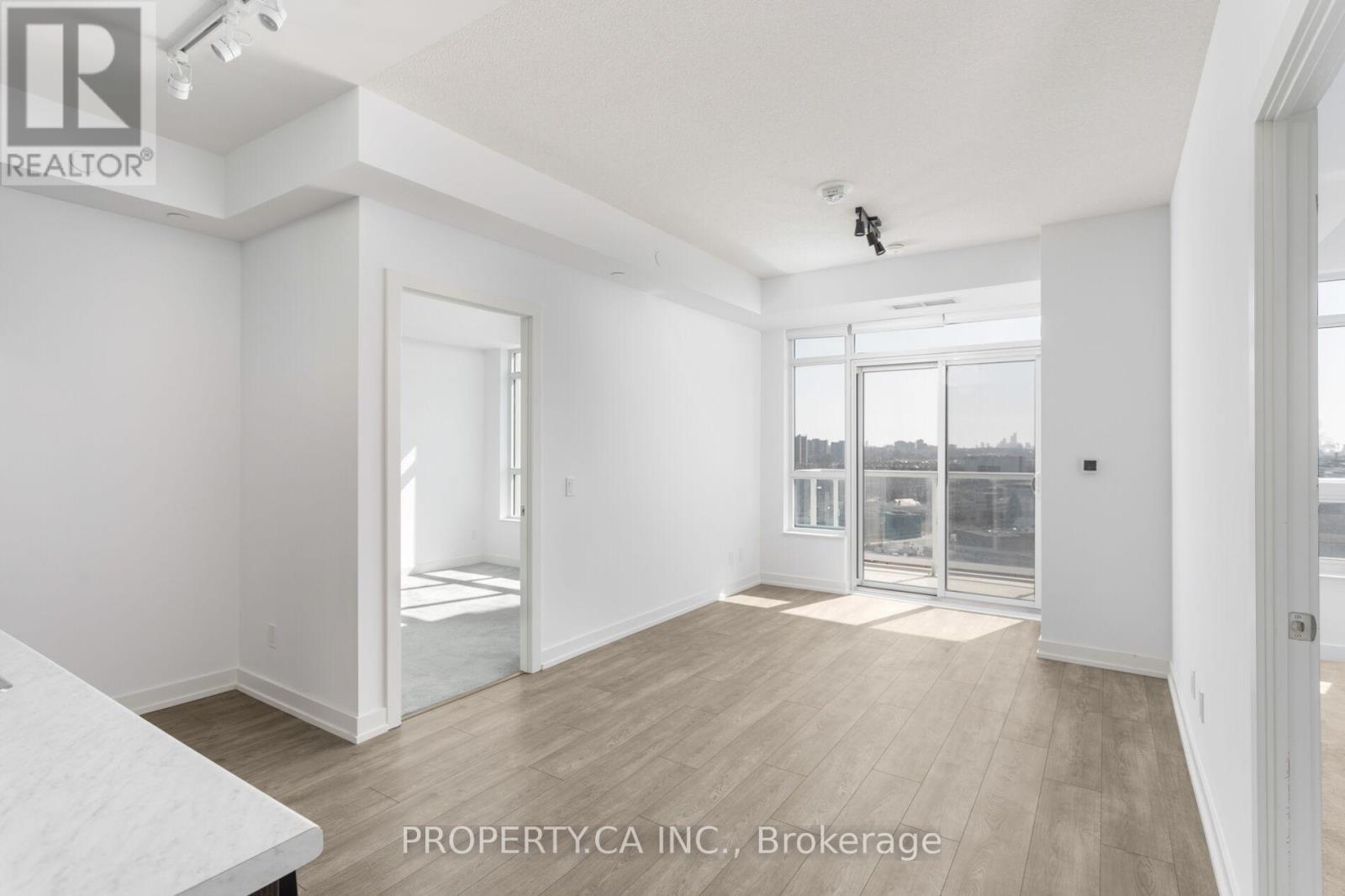 1102 - 10 Wilby Crescent, Toronto, Ontario  M9N 0B6 - Photo 4 - W13000882