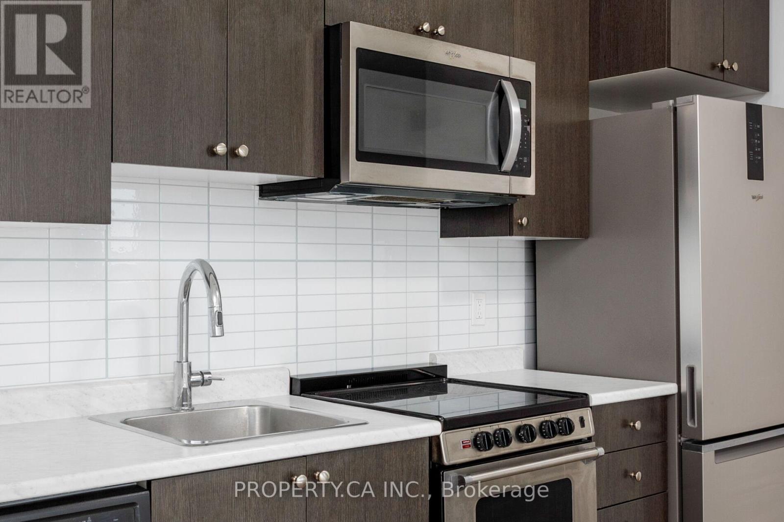 1102 - 10 Wilby Crescent, Toronto, Ontario  M9N 0B6 - Photo 7 - W13000882