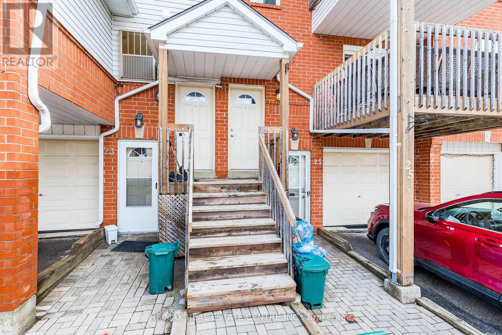 25a Wylie Circle, Halton Hills, Ontario  L7G 5M1 - Photo 2 - W13000892