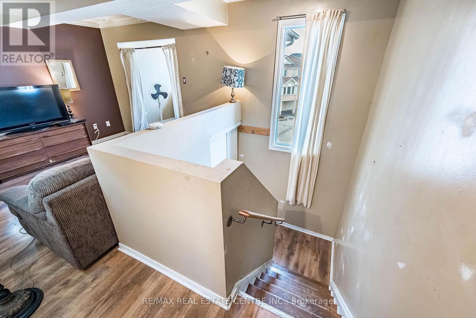 25a Wylie Circle, Halton Hills, Ontario  L7G 5M1 - Photo 3 - W13000892