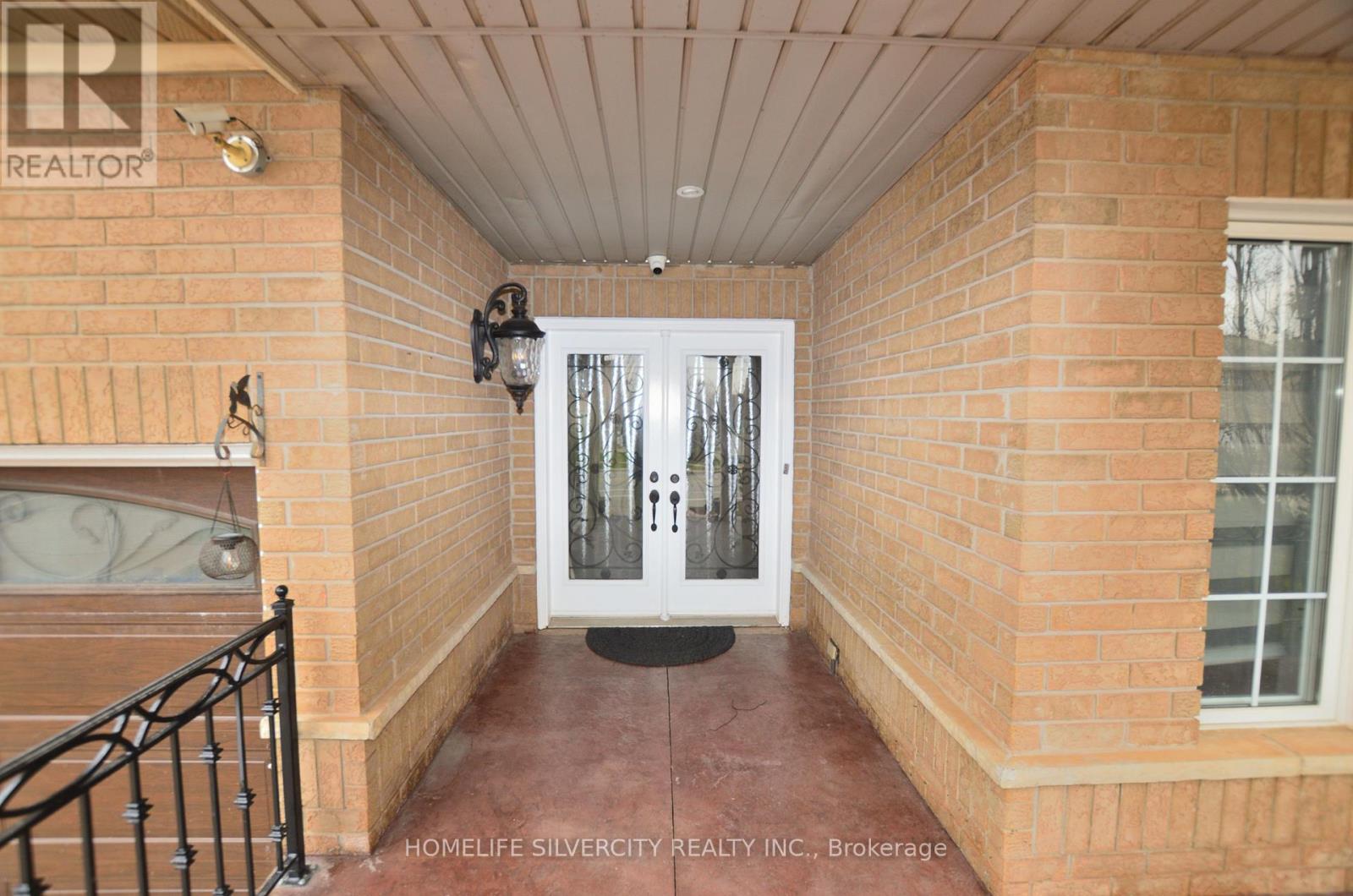 2576 North Ridge Trail, Oakville, Ontario  L6H 7L5 - Photo 4 - W13000914