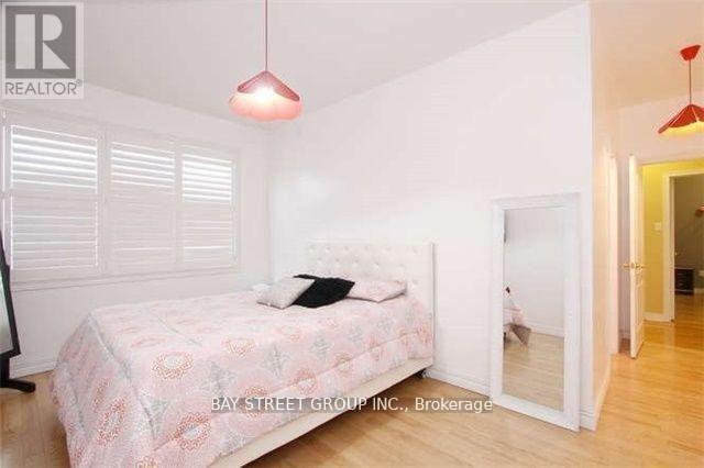 6 Everingham Circle, Brampton, Ontario  L6R 0R6 - Photo 17 - W13000932