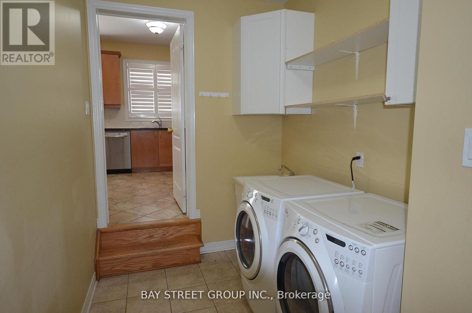 6 Everingham Circle, Brampton, Ontario  L6R 0R6 - Photo 21 - W13000932