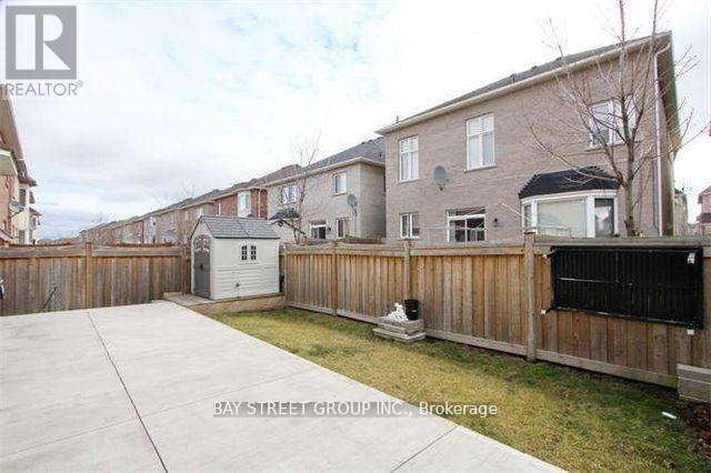 6 Everingham Circle, Brampton, Ontario  L6R 0R6 - Photo 29 - W13000932