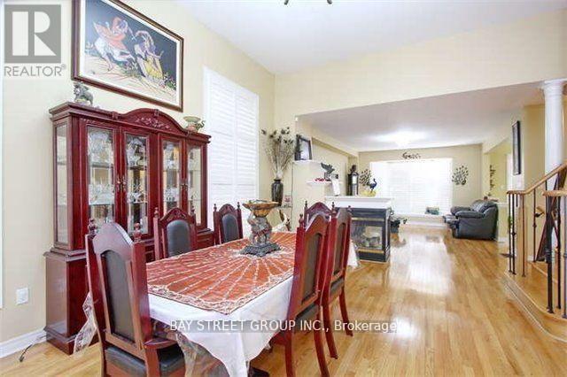 6 Everingham Circle, Brampton, Ontario  L6R 0R6 - Photo 3 - W13000932