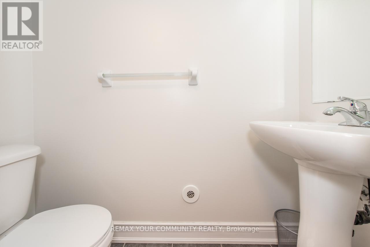 920 Brassard Circle, Milton, Ontario  L9T 8E3 - Photo 7 - W13000948