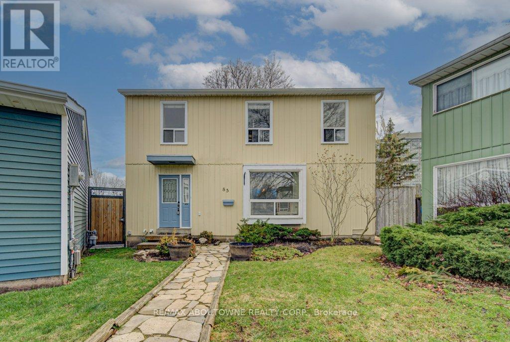 85 HUNTINGWOOD CRESCENT, Brampton, Ontario