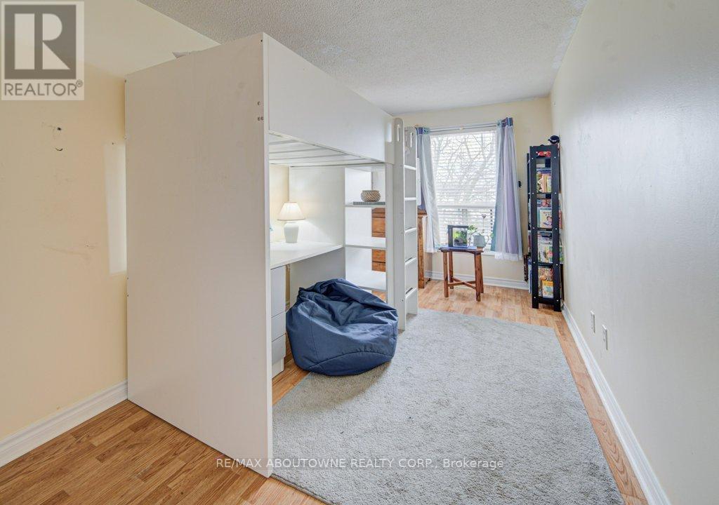 85 Huntingwood Crescent, Brampton, Ontario  L6S 1S5 - Photo 10 - W13000970