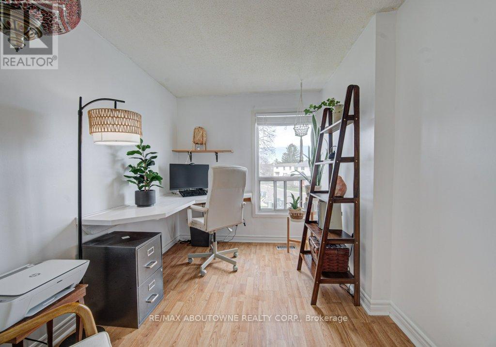 85 Huntingwood Crescent, Brampton, Ontario  L6S 1S5 - Photo 11 - W13000970